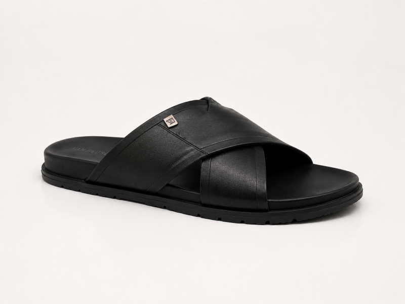 Black L'ARTIGIANO ITALIANO Slippers.